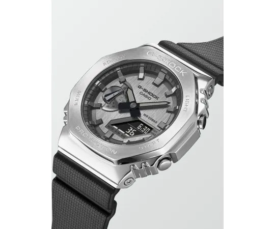 【極美品】CASIO G-SHOCK GM-2100 GM-2100M-1A