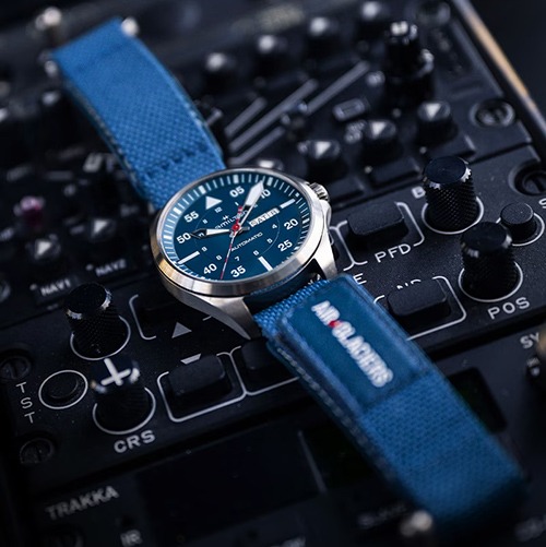 Khaki Aviation – Fliegeruhren mit Schweizer Präzision und echter Luftfahrtgeschichte Khaki Aviation – Fliegeruhren mit Schweizer Präzision und echter Luftfahrtgeschichte